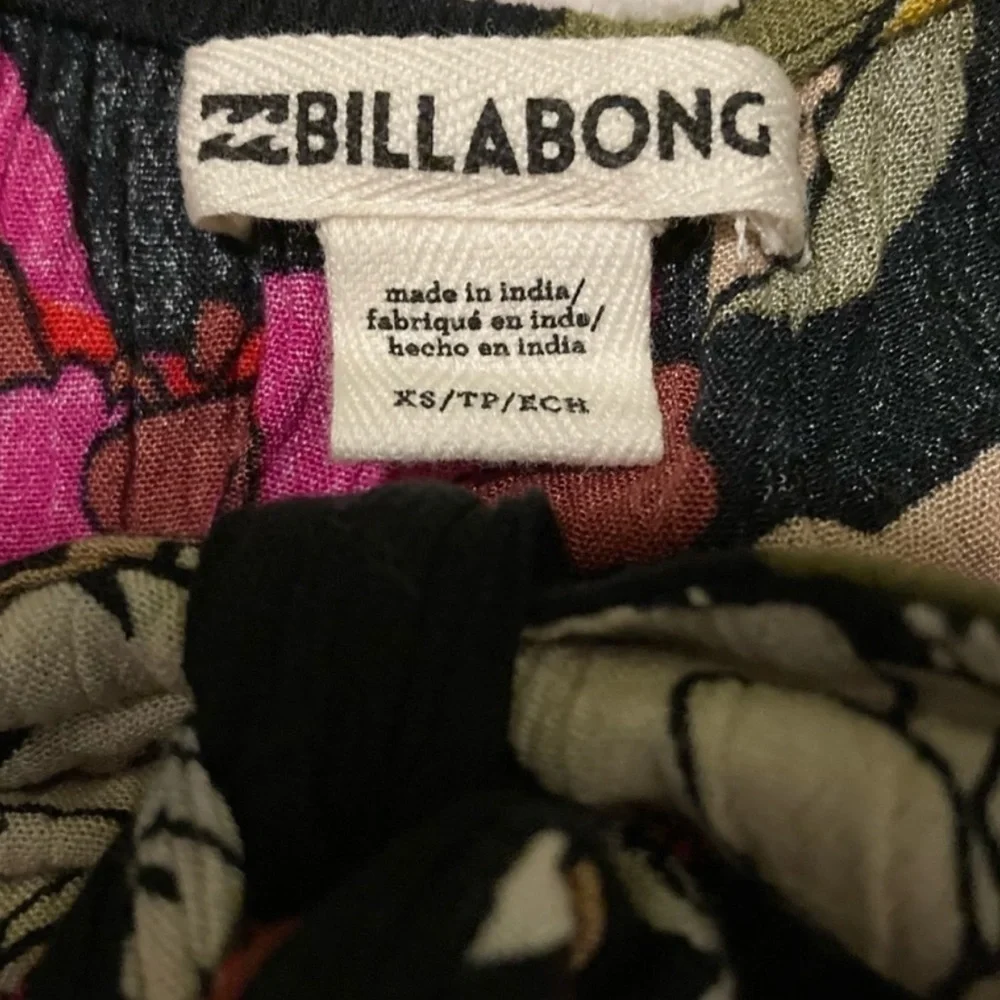 🌺Billabong,Striking Floral Mini Dress, Lovely Front Tie/Forms Neckline,Size S - Picture 13 of 13